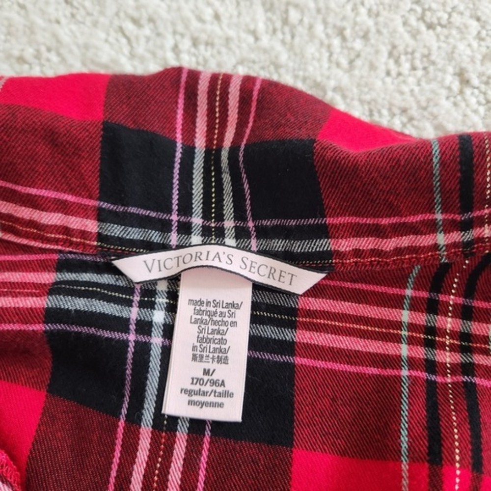 Victoria's Secret Red Plaid Flannel Pajama Top women's size‎ Medium - Picture 5 of 6